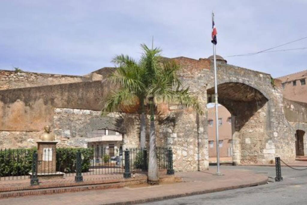 Fabulous Rooftop 2 Colonial Room For 4 سانتو دومينجو المظهر الخارجي الصورة